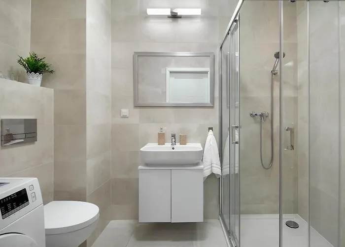 Sleepy3city Abrahama 61 Apartment *